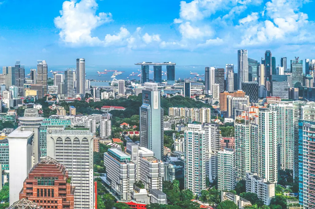 unsplash_tmqsL3BmZ80_singapore.jpg.jpg.jpg.jpg.webp