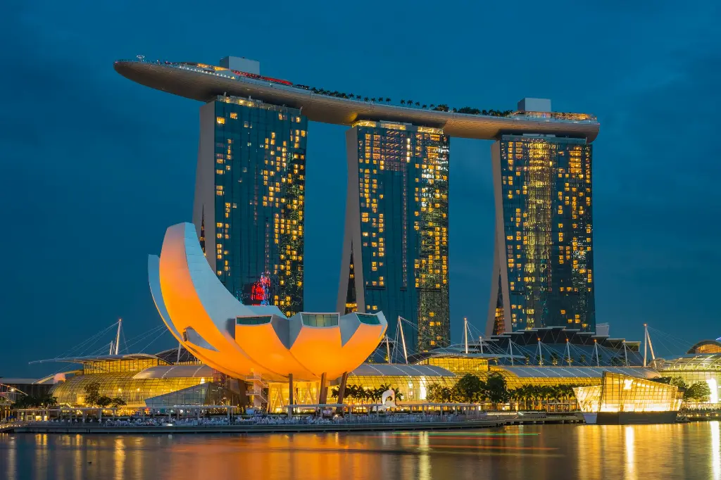 unsplash_viwdmfrbXfI_Singapore.jpg.jpg.webp