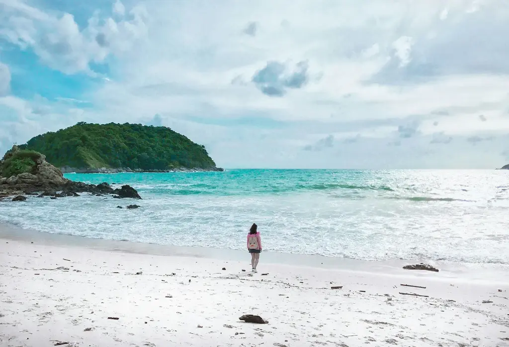 unsplash_Ff48xJIYsLo_phuket.jpg.webp