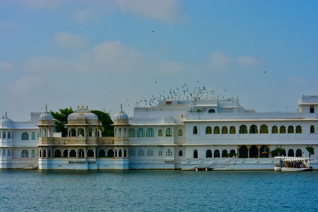 unsplash_P6I33ztlBzs_Udaipur.jpg.webp