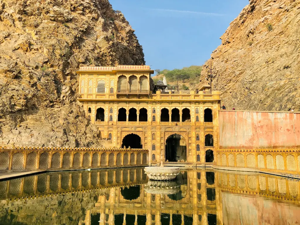 unsplash_lZ4jn_xuCZk_Jaipur.jpg.jpg.jpg.jpg.webp