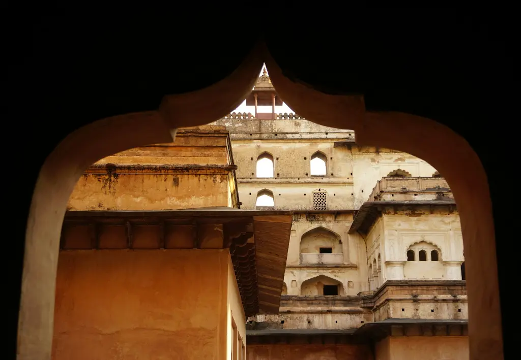 unsplash_D-U7pUHAe6U_orchha.jpg.jpg.webp
