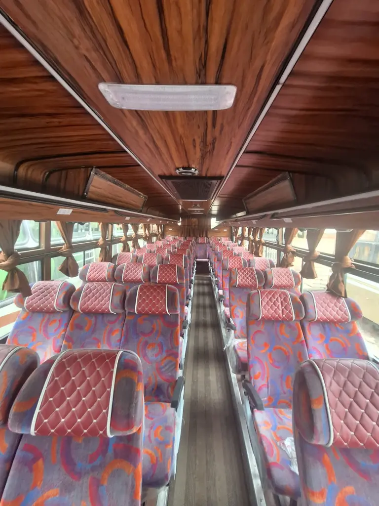 Ac Coach 51 Seater 3*2
