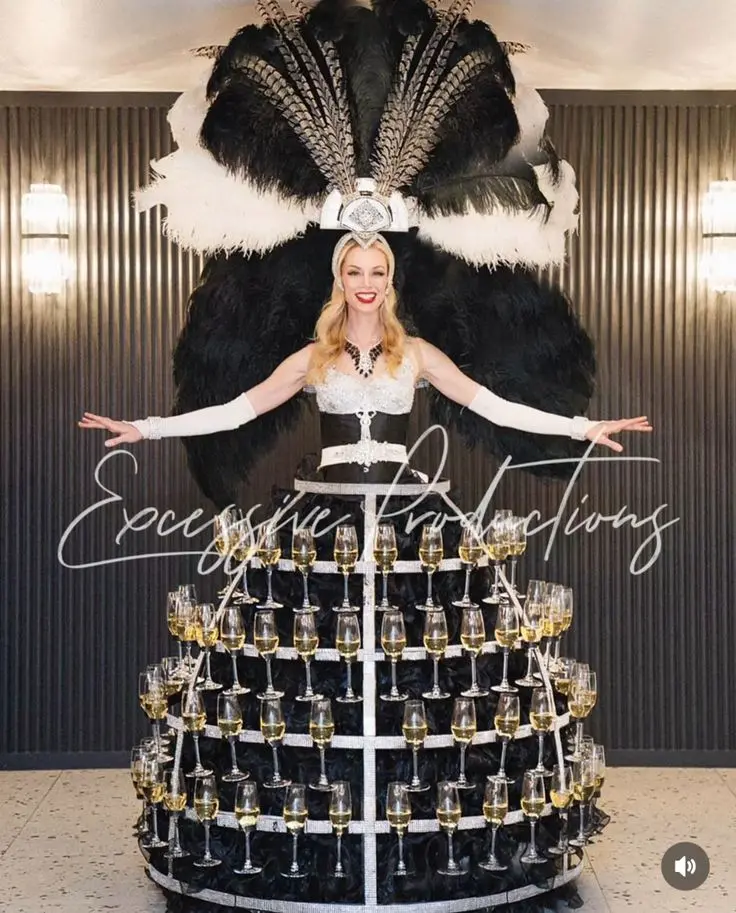 champagne-chandelier