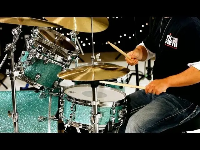 DRUM PLAYER