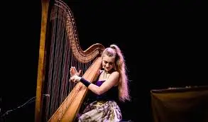 HARP PLAYER