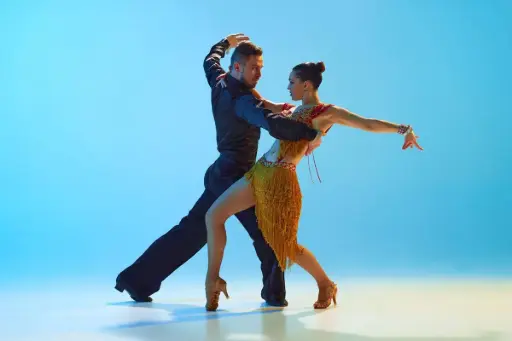 SALSA DANCERS