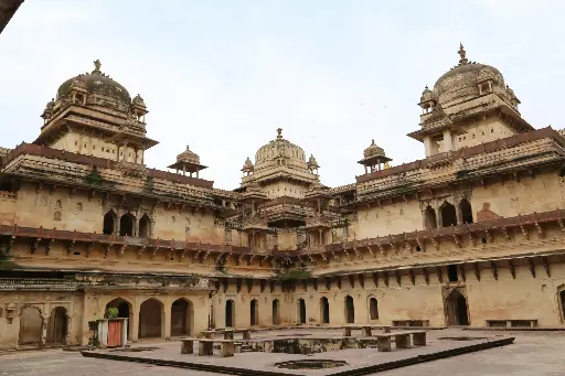 Full day Orchha Tour ( 04 Seater Sedan)